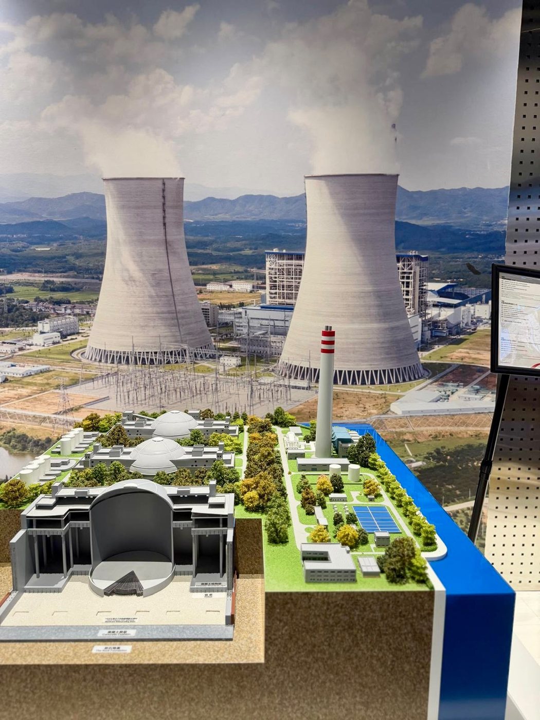 Maqueta de impermeabilización de una central de generación de energía